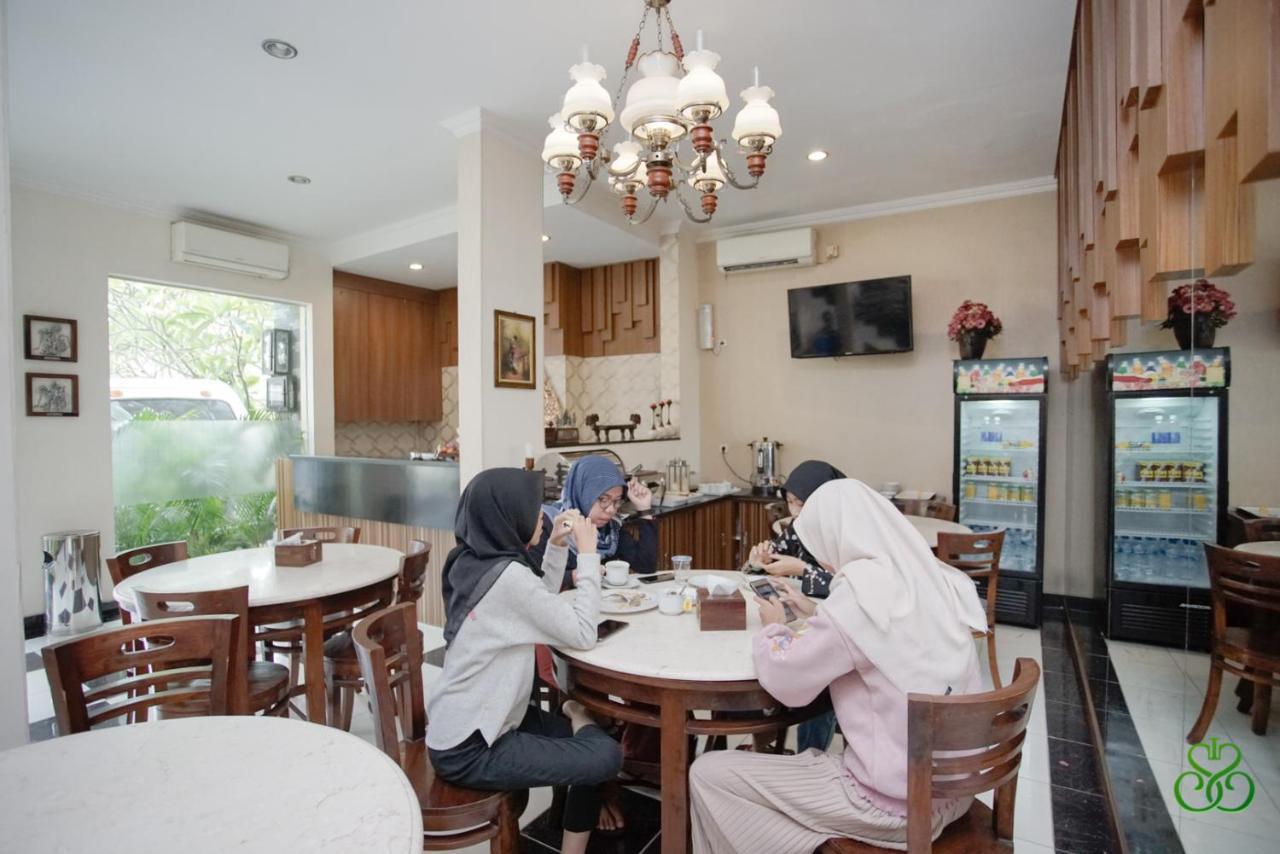 Selaras Inn Syariah Yogyakarta Ngoại thất bức ảnh